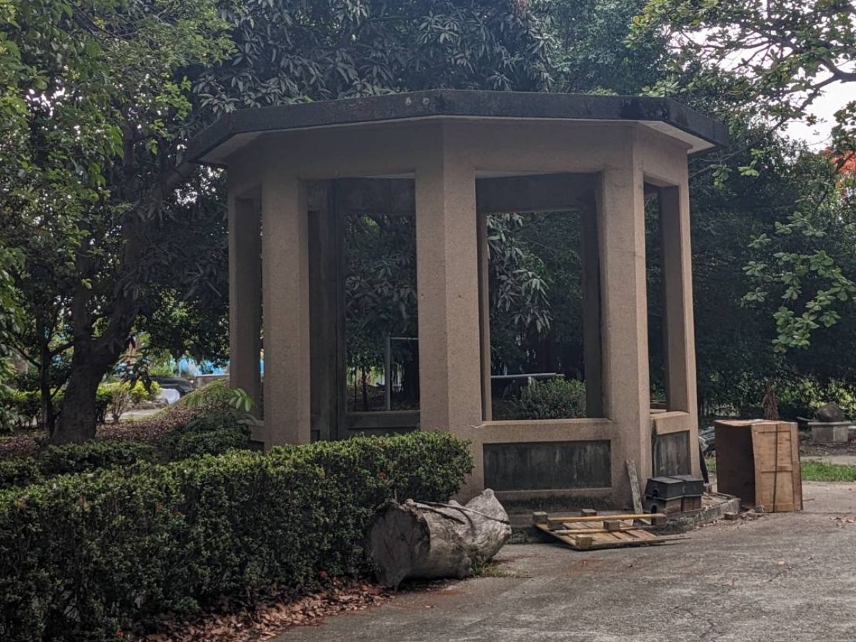 原屏東水道水源地內涼亭.jpg