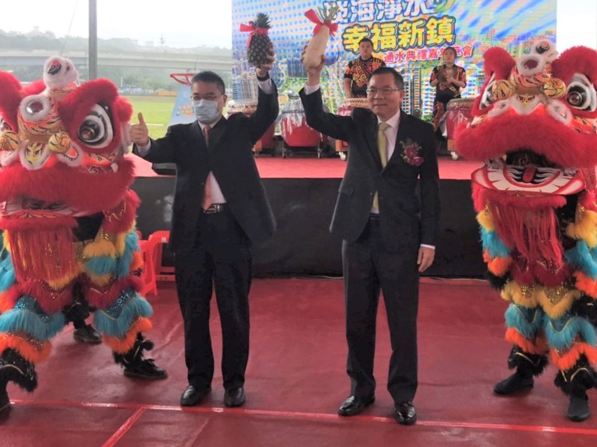 徐部長(左)、董事長(右）