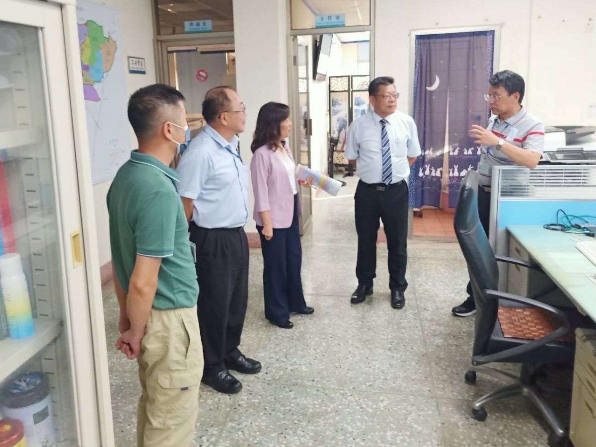 董事長與總總經理至虎尾服務所走動式管理