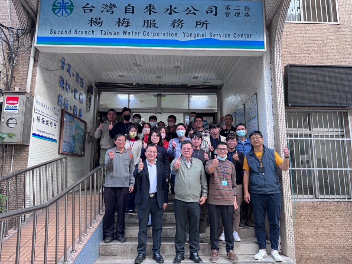 董事長視察楊梅所並與同仁大合照