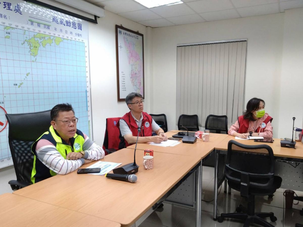 董事長至七區處應變小組了解供水情形