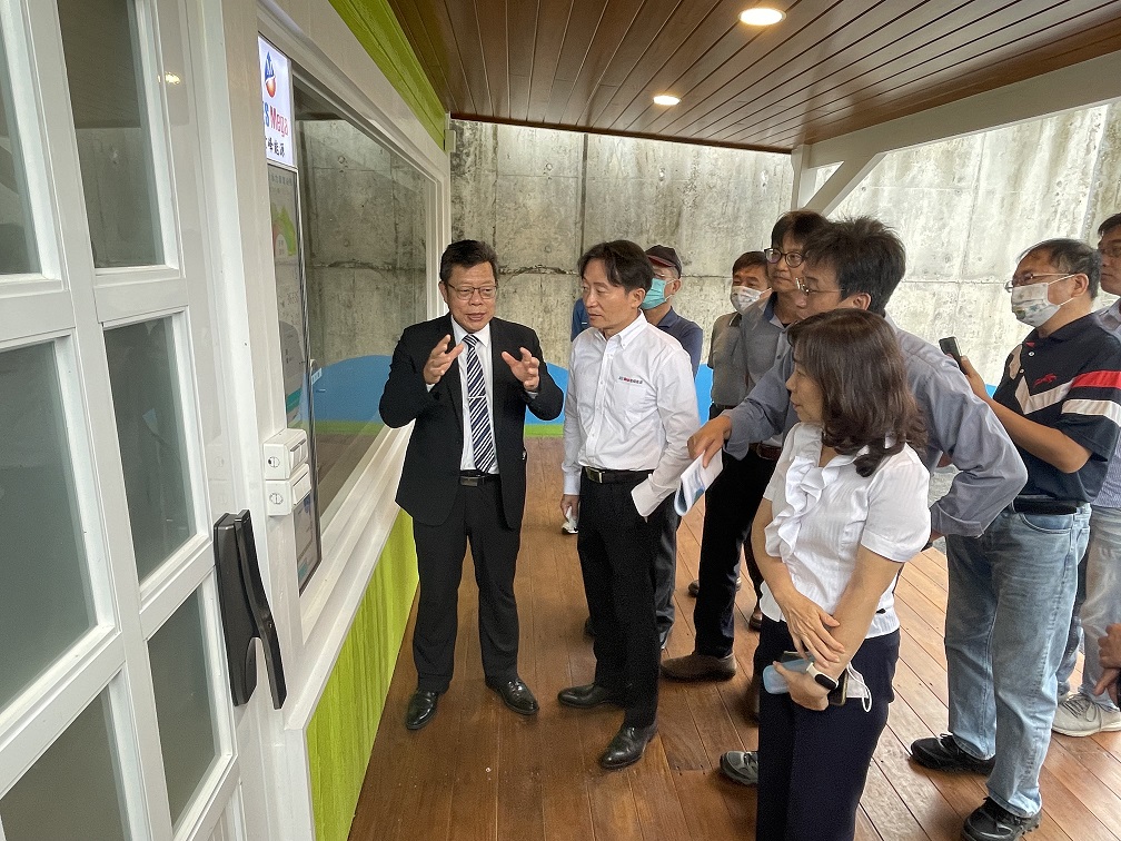 總經理至第十區管理處利嘉淨水場視察小水力發電運作現況