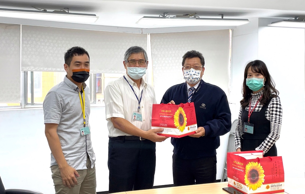 總經理慰勉豐原服務所同仁辛勞