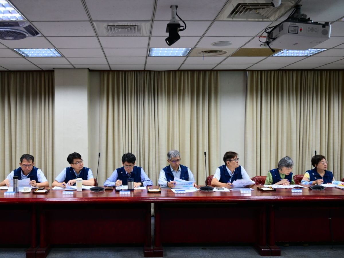 業務主管列席