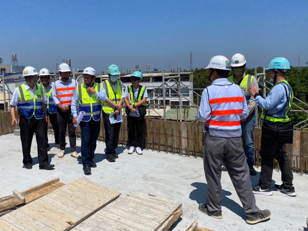 董事長視察潮州營運所辦公廳新建工程執行情形