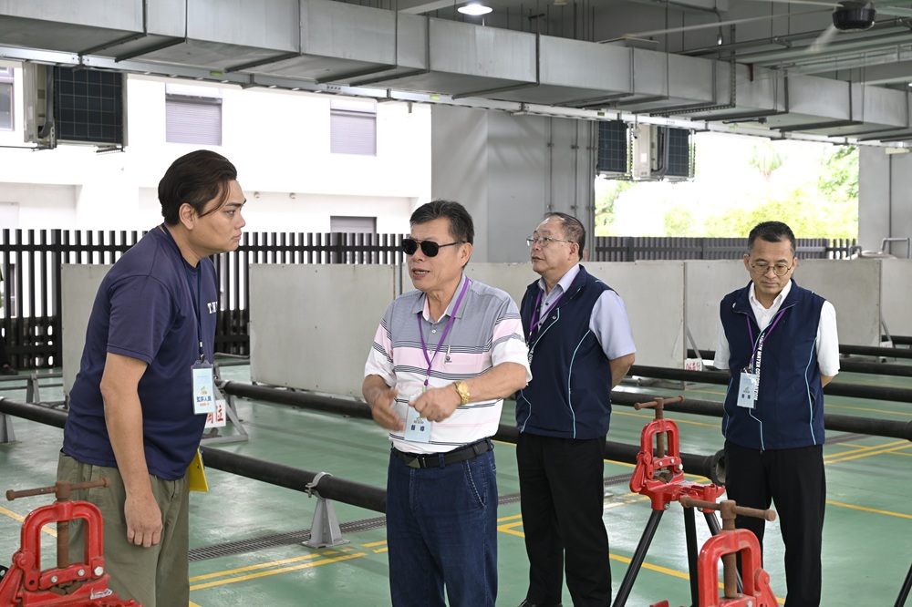 董事長巡視術科考試場地整備情形