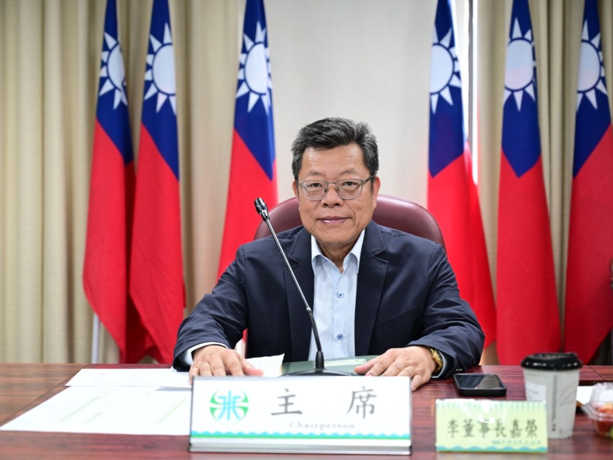 董事長主持第21屆第21次董事會