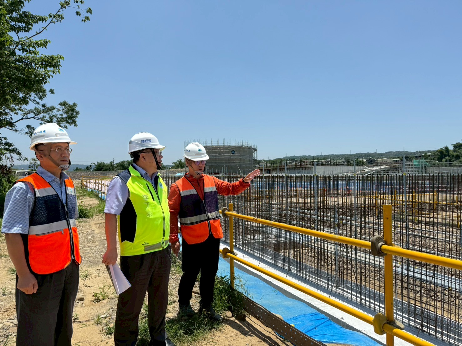 總經理聽取中工處報告鳥嘴潭淨水場新建統包工程（續）施工進度