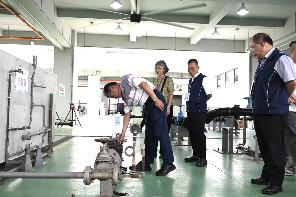 DIP雙螺栓套管接頭組裝術科測試