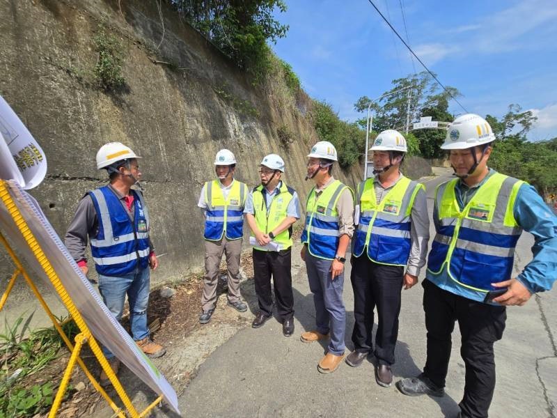 總經理聽取「南化複線-南化至左鎮送水管(三)段-1」簡報