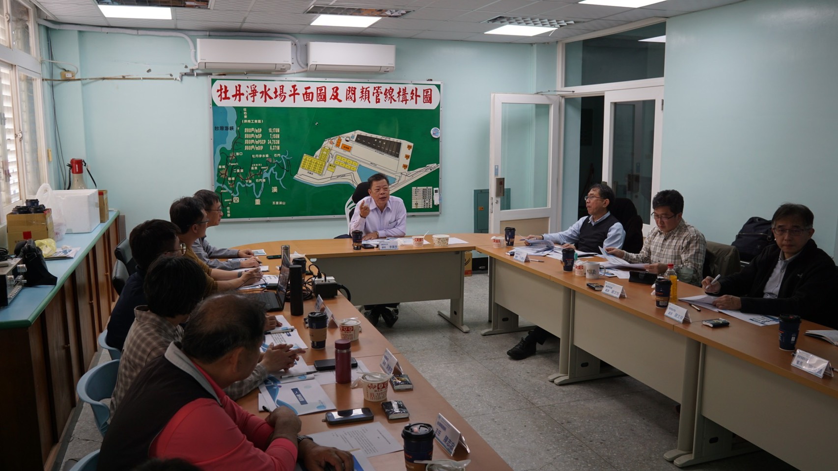 董事長聽取牡丹廠供水簡報