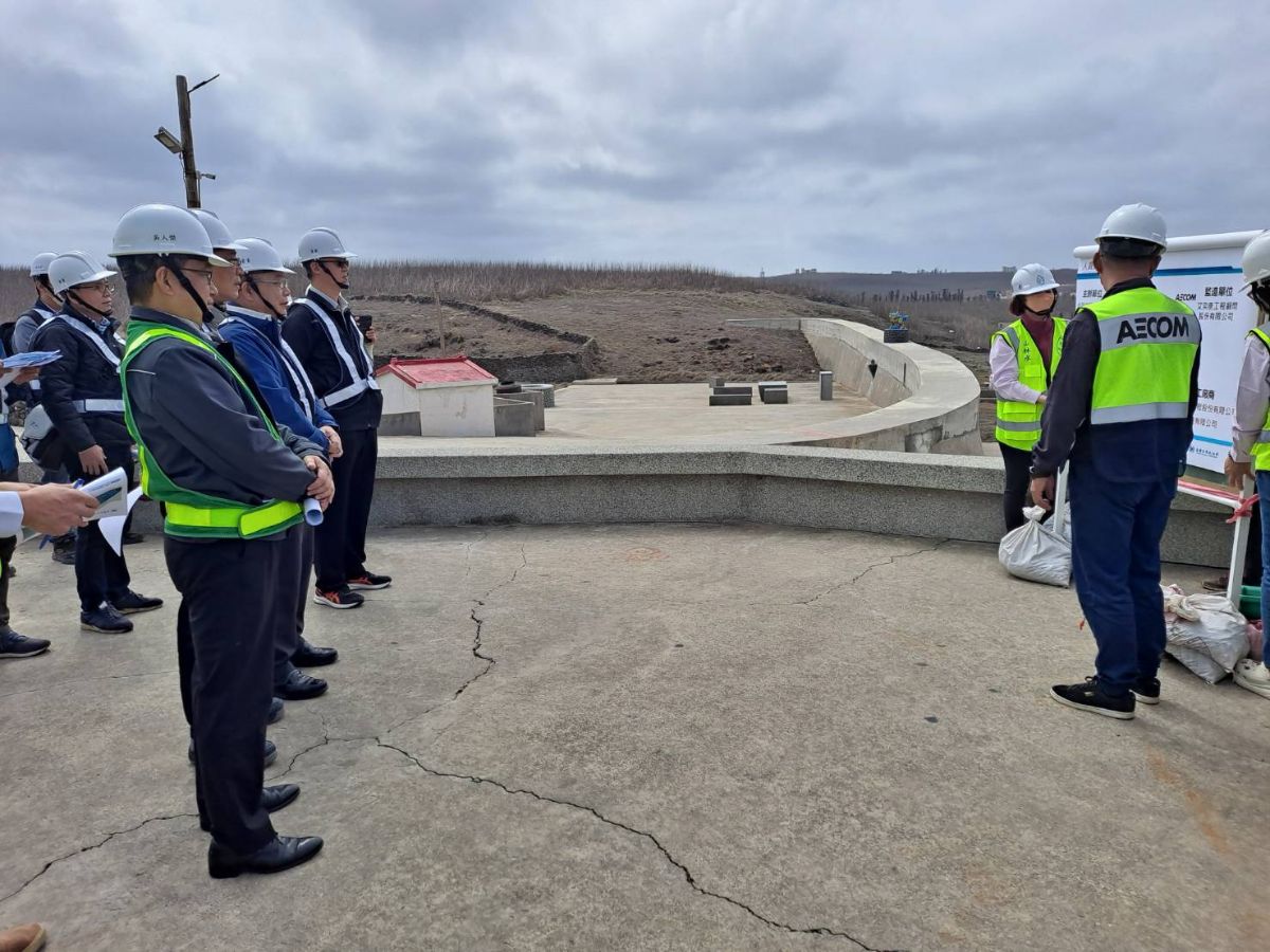 總經理聽取七美嶼900噸海水淡化廠簡報