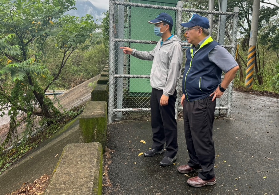總經理視察六龜5000噸配水池