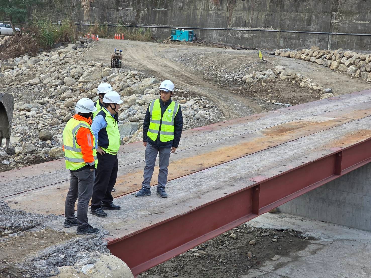 總經理現場視察「水里溪取水口改善及增設工程」施工現場
