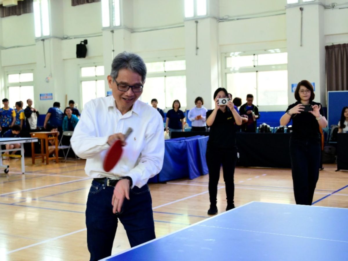 賴次長主持開球儀式