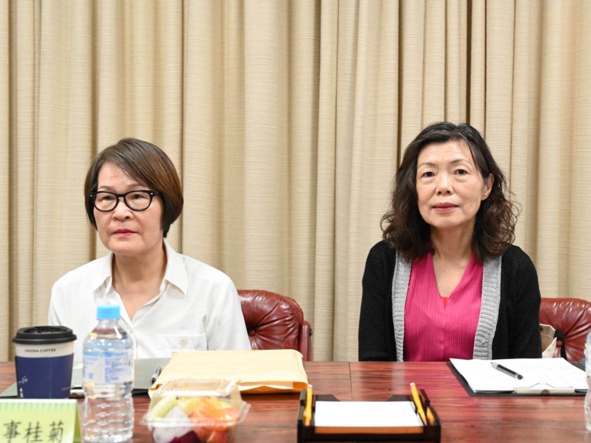 董事出席