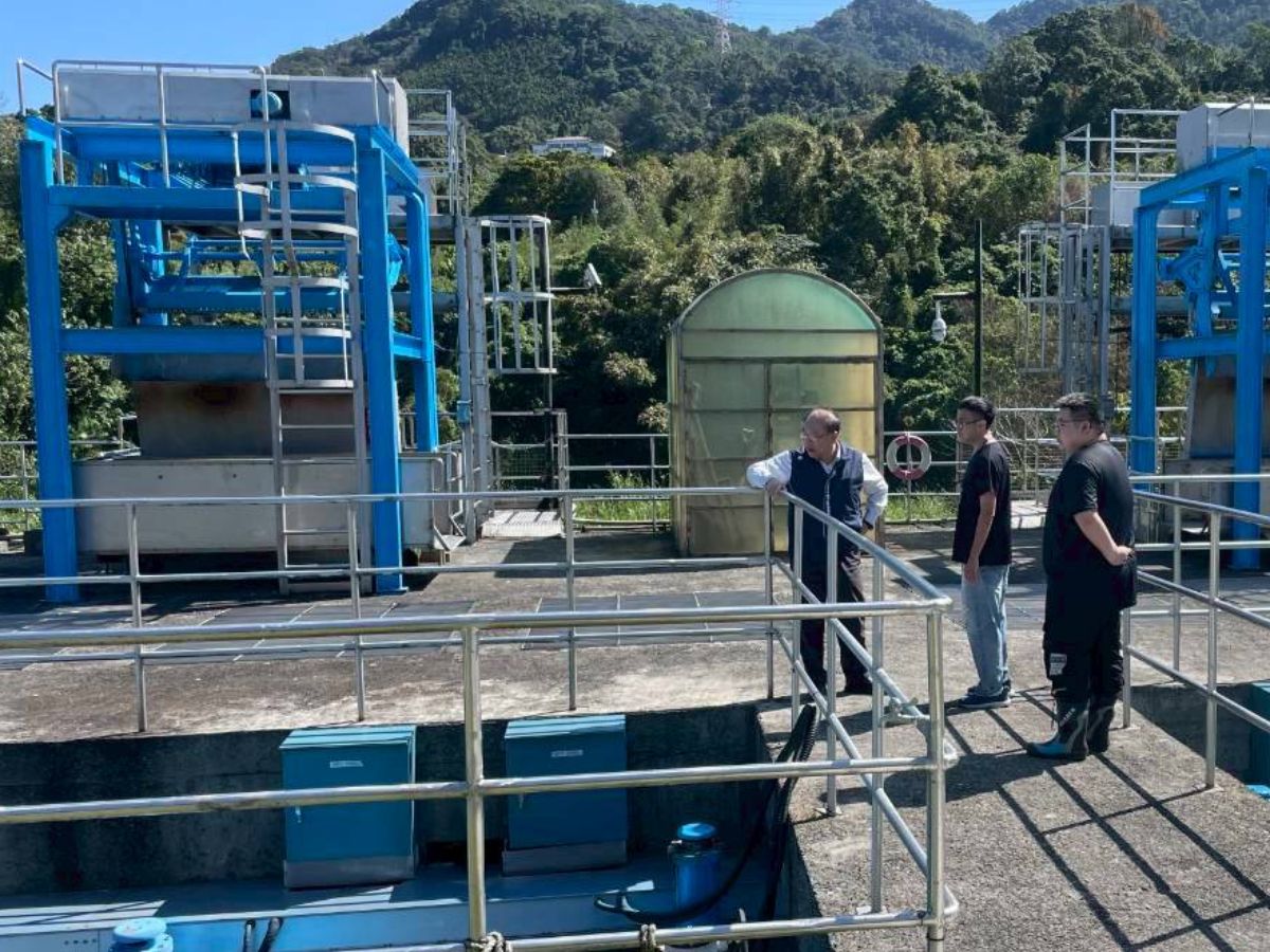 總經理視察三峽抽水站設備