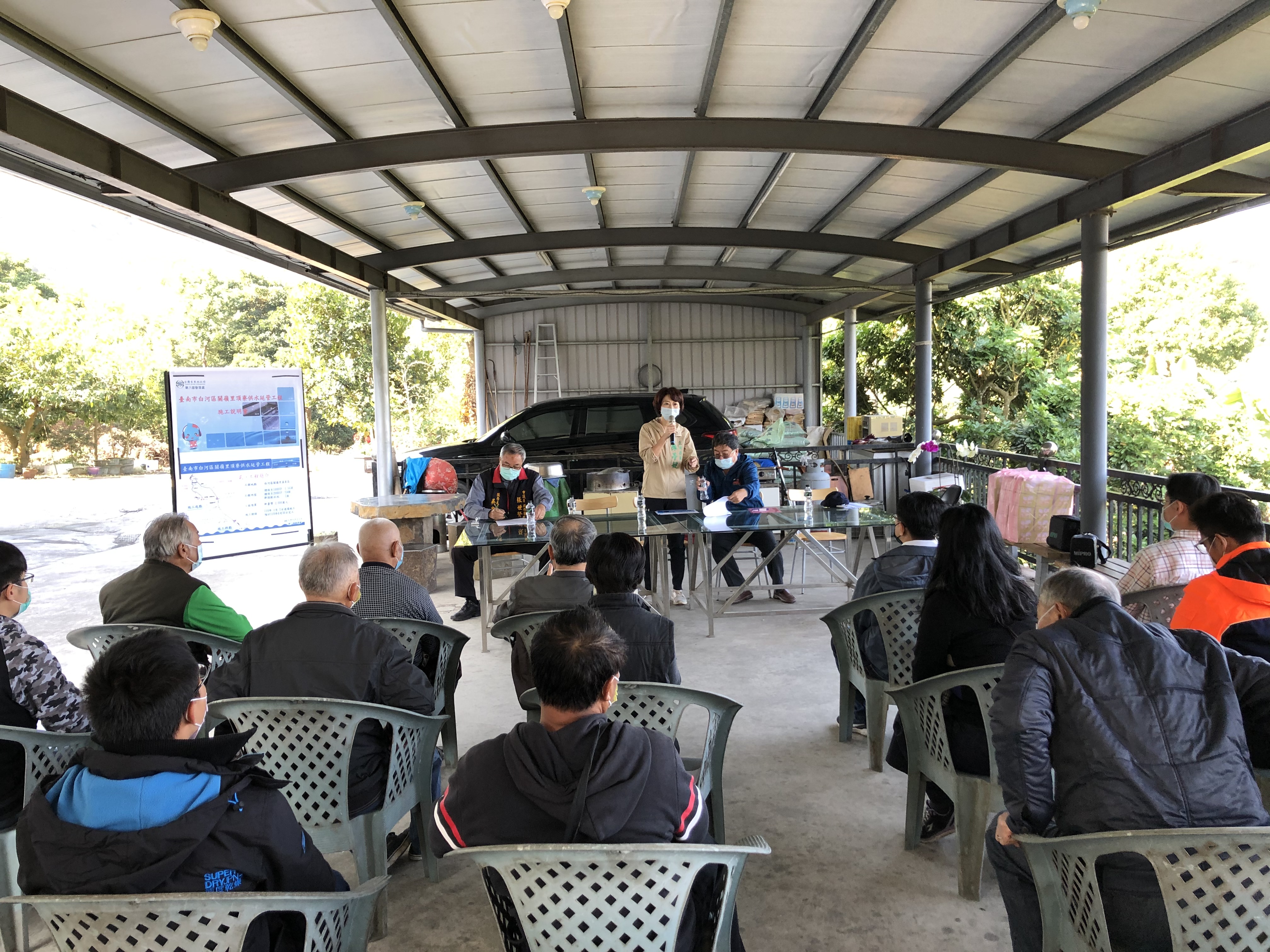 1091230武處長今日至東港營運所及甘棠門淨水場視查，除關心新園鄉等地區供水情形外，並慰問員工辛勞。