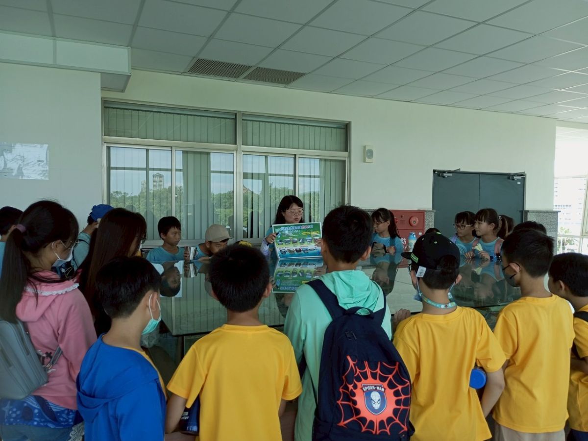 2025.6.27-鳳山國小-5年1班和資優班-變身小小水巡守員和水源生態之旅和自來水不自來3.jpg