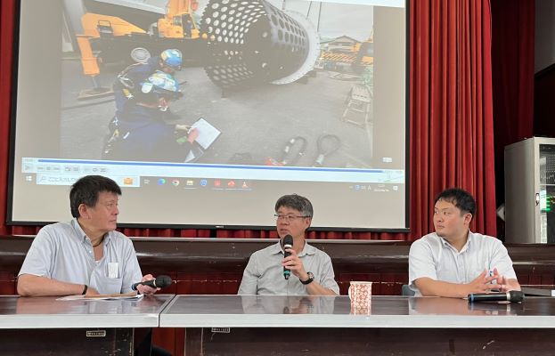 本處林處長與日本COSMO公司談論不斷水施工工法技術。