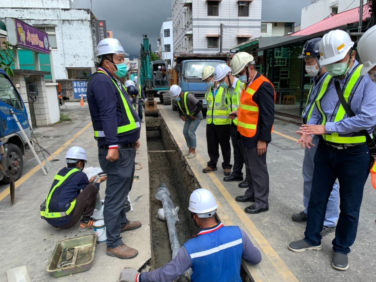 日本技師現場觀摩並指導耐震NS型管管線汰換