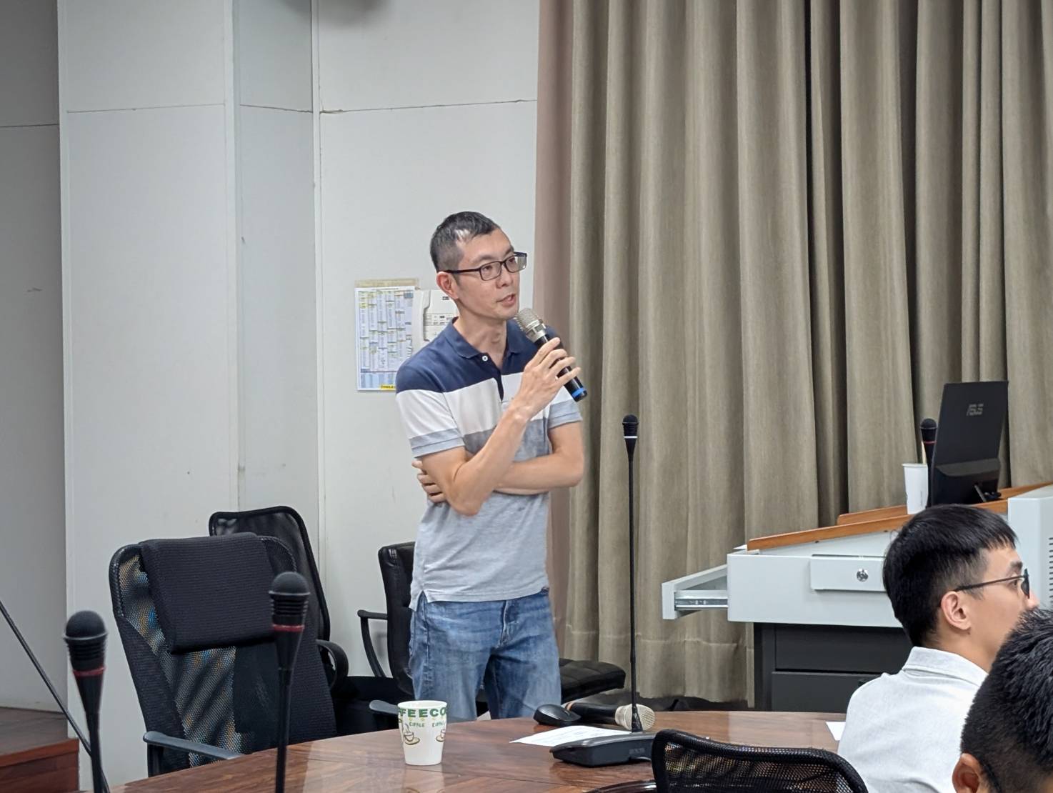 葉資深專業工程師講授再生能源併網審查及技術實務探討.jpg