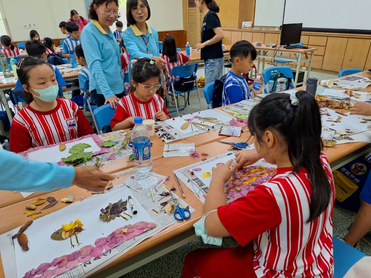114.4.29-東光國小3年級-彩葉貼貼樂和運水大作戰和水源生態之旅5.jpg