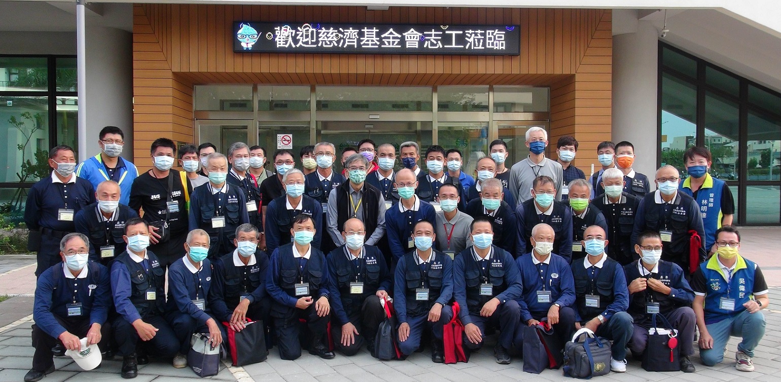 全體研習班學員合影留念.jpg
