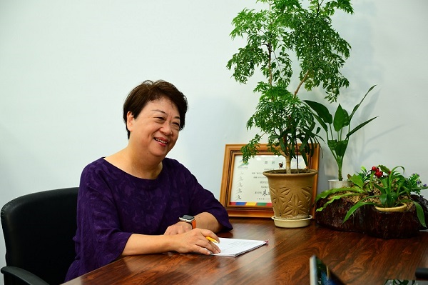 我們的任務不可能自己獨立完成，只有取得彼此信任，才能同甘共苦、共同努力。