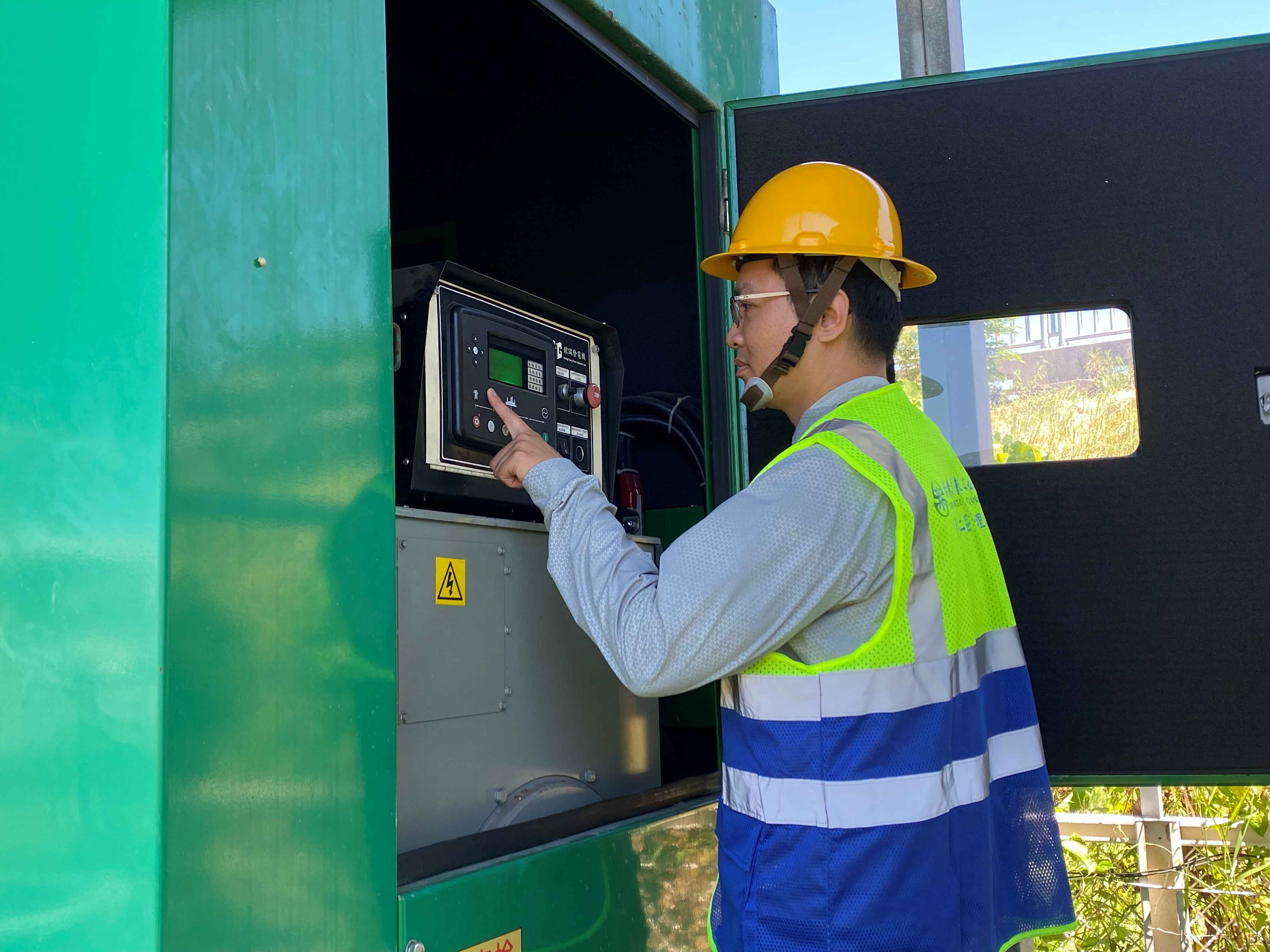 新龍形加壓站發電機測試