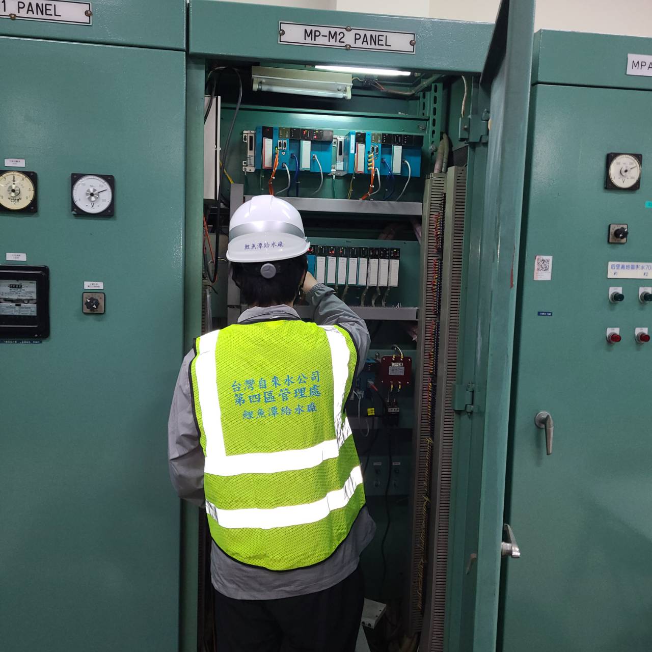 鯉魚潭廠發電機整備