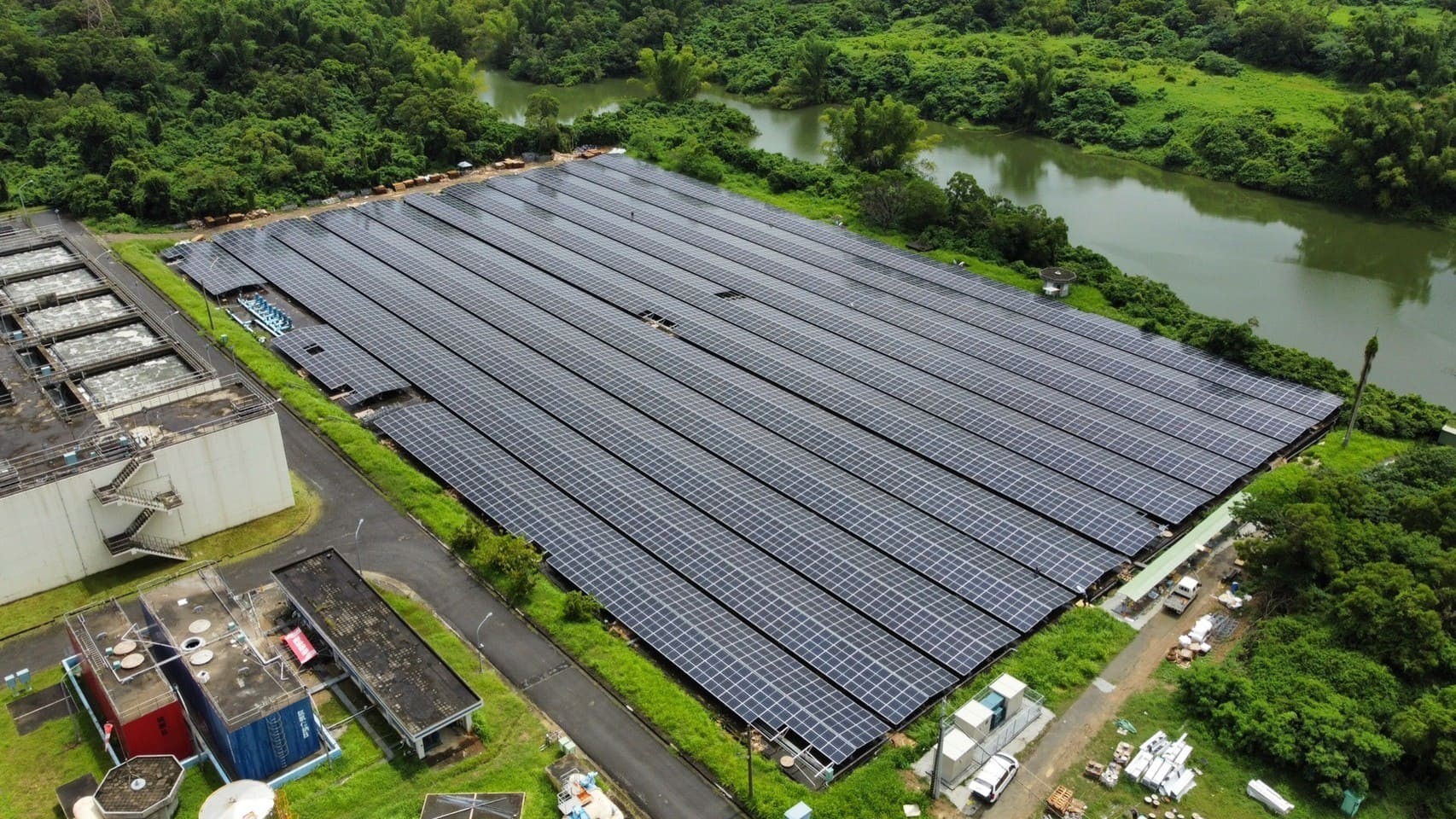 本公司鳳山淨水場太陽能光電