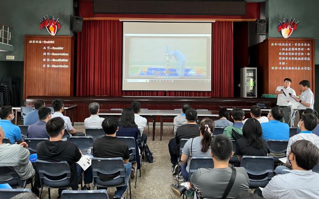 學員透過影片及解說了解不斷水施工施作程序。