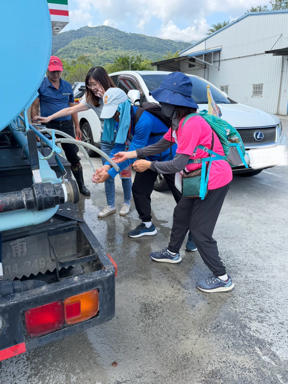 水車供民眾洗手.jpg