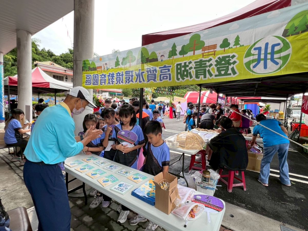 114.5.30-荖濃國小百年校慶運動會-設攤推廣4.jpg