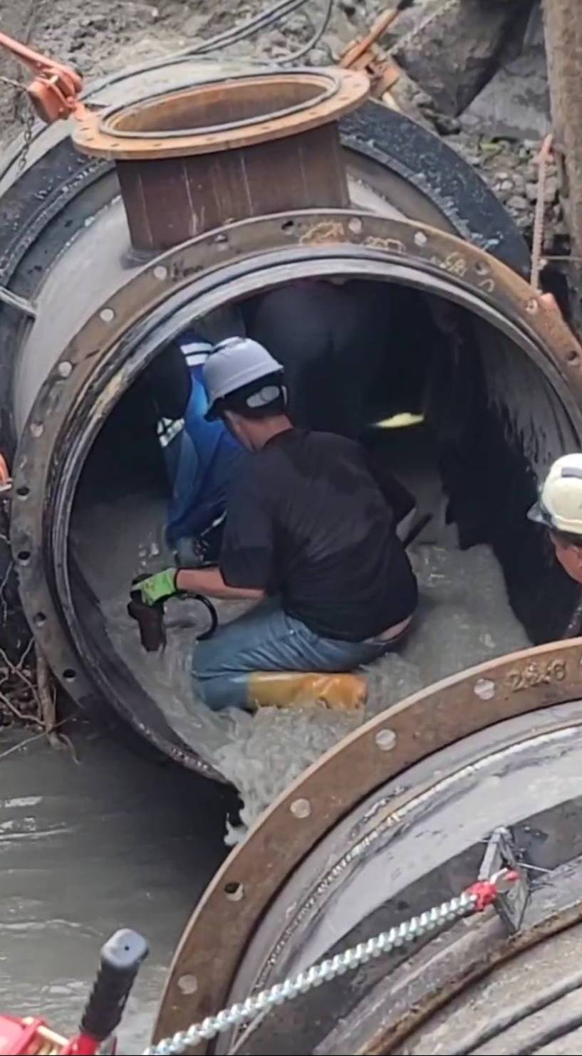 1350mm導水管搶修