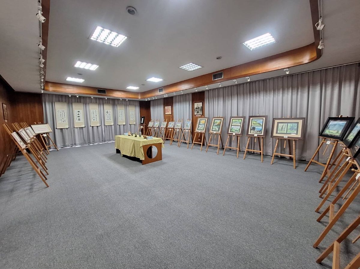 113.5.15台東師專70丙楊見成和陳忠本和莊慶芳聯合書畫展覽展4.jpg