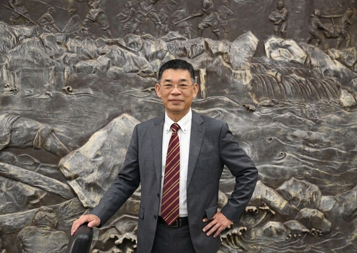凃明裕.jpg
