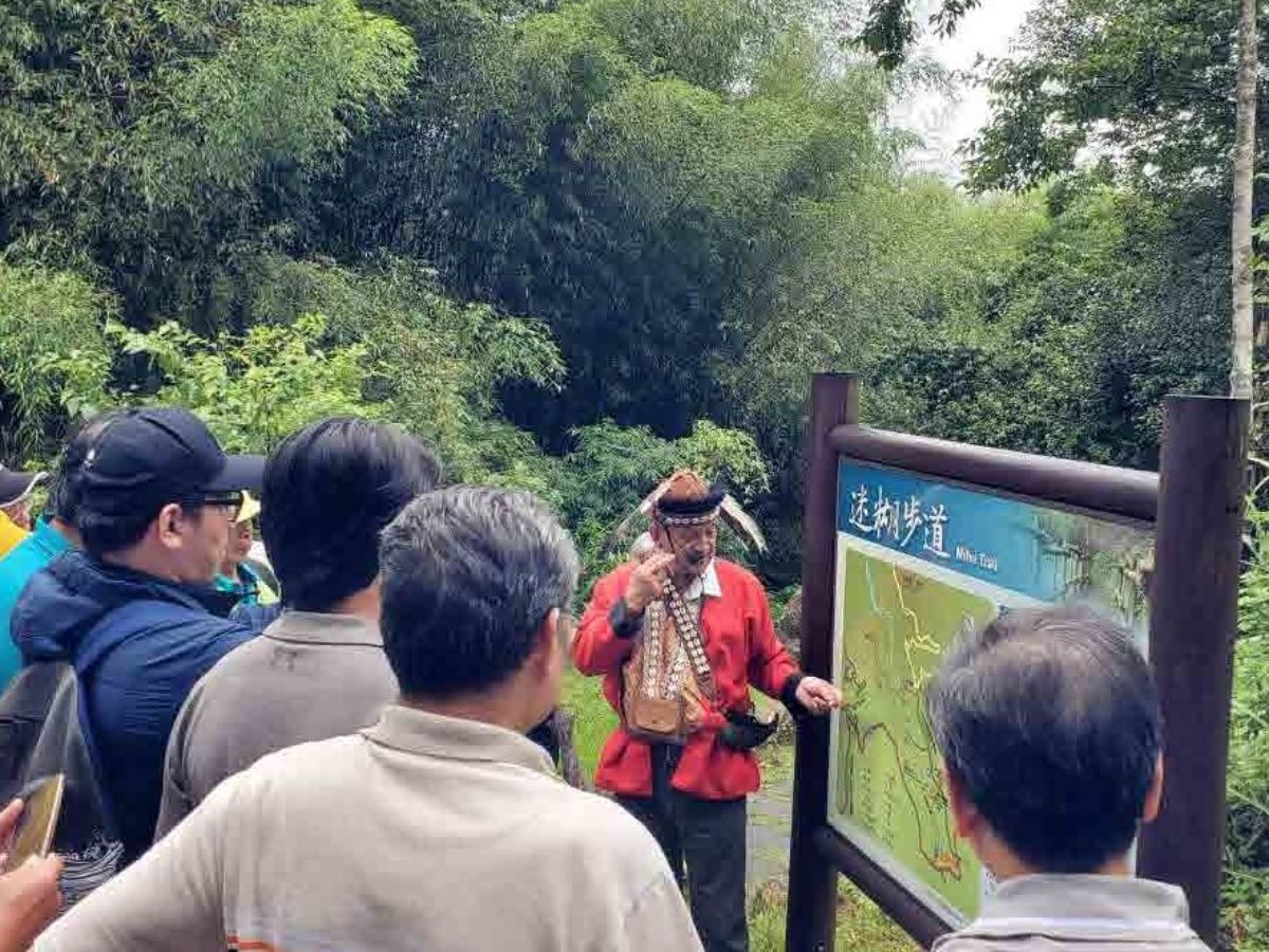 109年度員工戶外學習(110年度因疫情,員工以網路學習完成環境教育。).jpg
