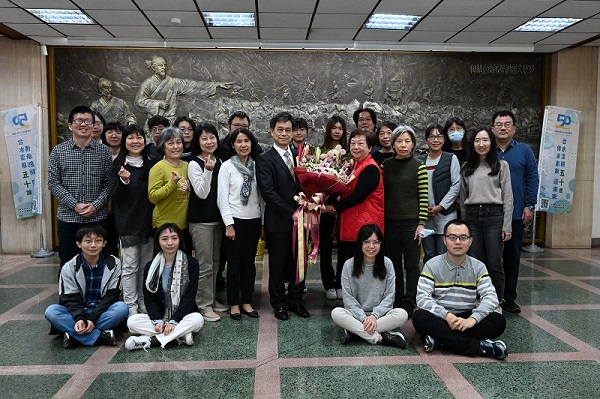 家庭與事業不該是彼此排斥的選項，而是可以並行的選擇。