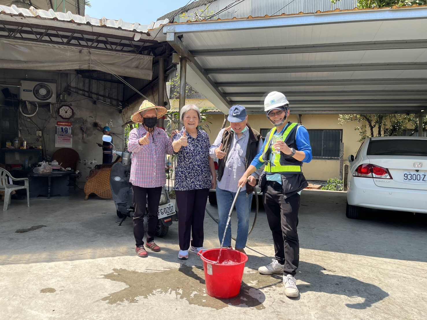 屏東內埔鄉豐田村等巷道延管工程通水後居民喜悅