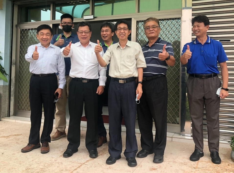 李總經理、邱處長及區處主管合影