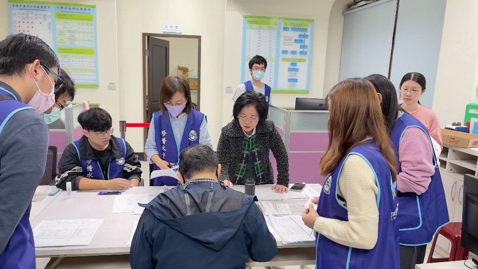 基隆所馬上辦服務中心12月9日開辦，協助民眾快速完成申請請洗水塔補償