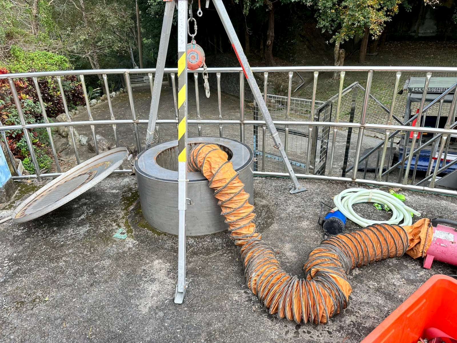 架設通風管線與作業前通風-1600.jpg